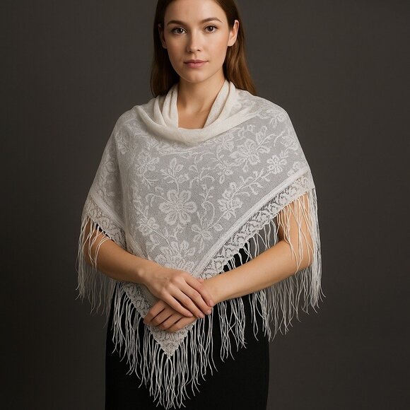 Vintage 1980s White Lace Fringe Shawl – Made in Japan – 60% Rayon 40% Nylon Tria - Picture 6 of 6